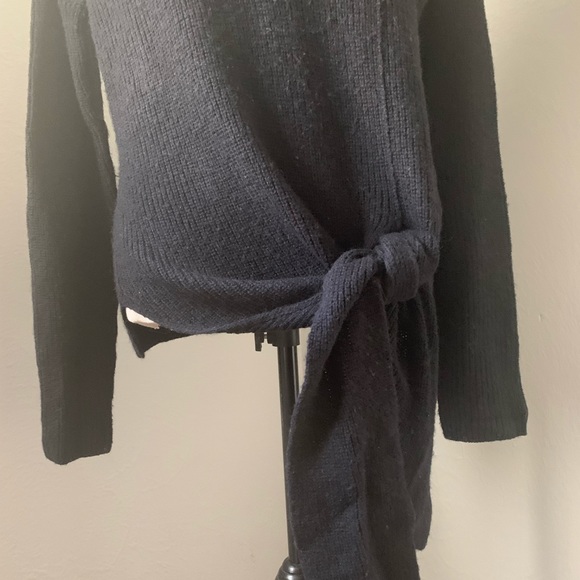 Halogen black mock turtleneck side tie sweater size small - Picture 4 of 10